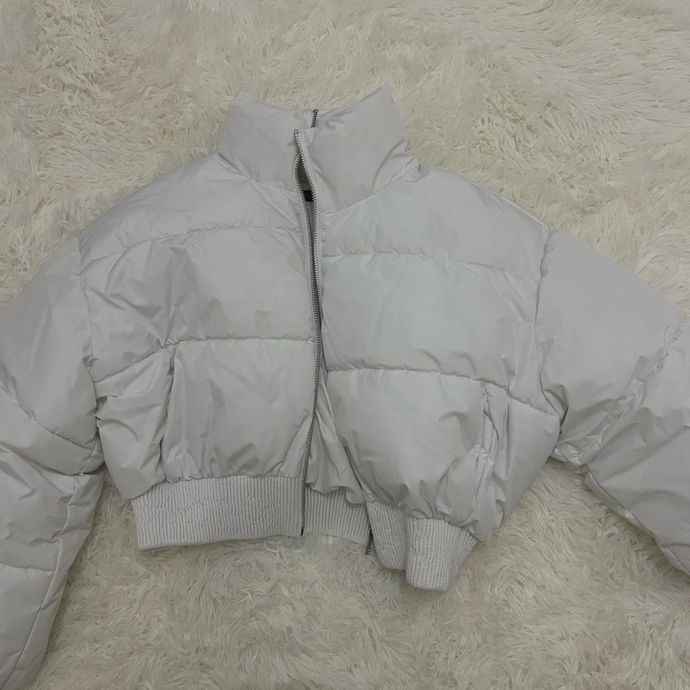 Really cute Zara cropped puffer